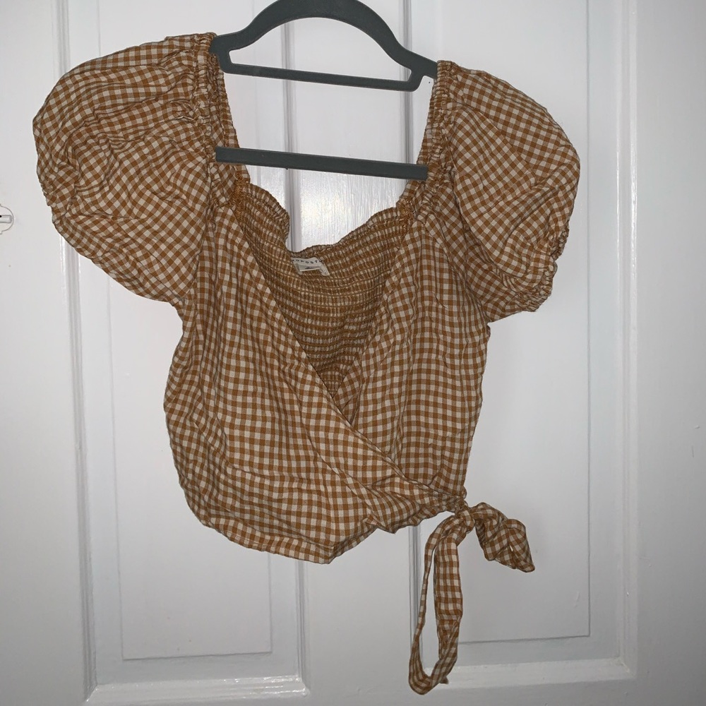 Aeropostale cropped top